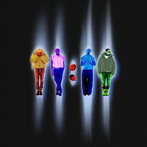 三个老屄撅着肥白的大屁股小说
